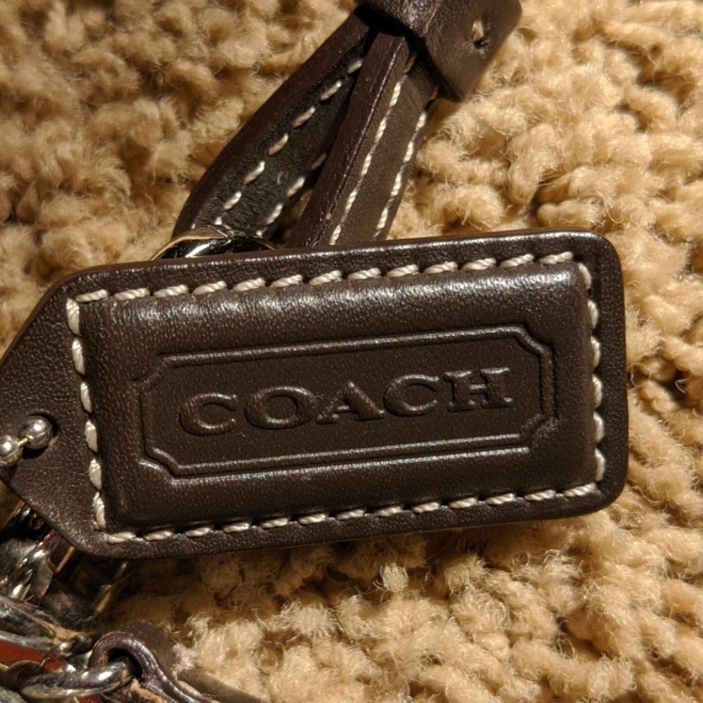 Coach - Picture 2 of 4